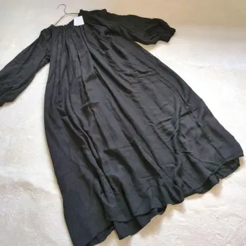 새상품 어반 리서치 sense of place 린넨 개더 원피스