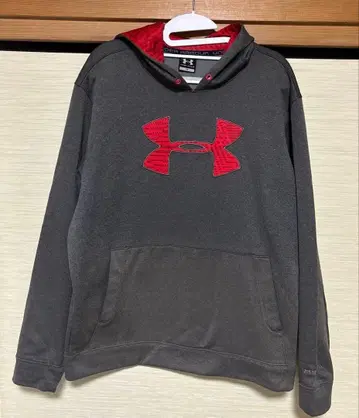 언더아머 후드티
