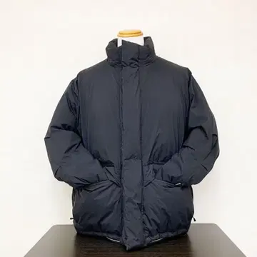 [ 새상품급 ] 다이와 피어39 테크 멀티 포켓 미들 다운 자켓