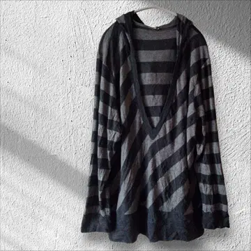 1점 한정 그레이와 블랙 스트라이프 보더 후드티 긴팔 상의