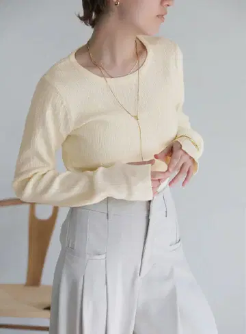 뉴앙스 리브 크루넥 상의 아이보리 미사용 새상품