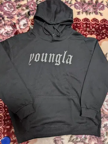 youngla 블랙 후드티