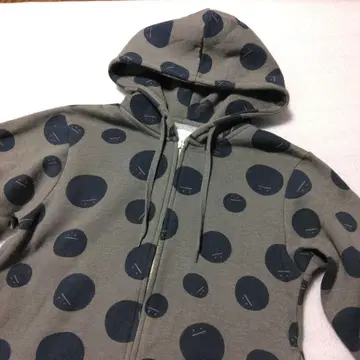 그라니프 후드티