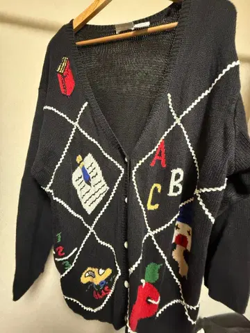 가디건 블랙 계열 귀여운 남성용 여성용 패턴 제품