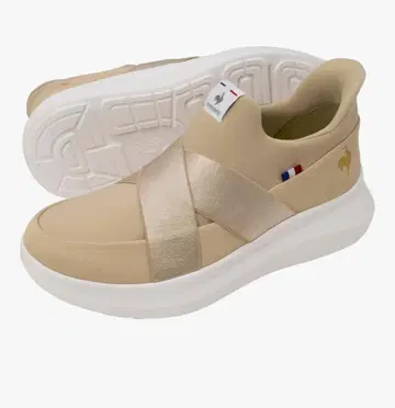 베이지 크로스 스트랩 스니커즈 르꼬끄 le coq sportif