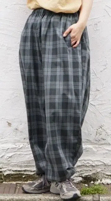 로카리나 LOCALINA 스카이콩콩 팬츠 런치키