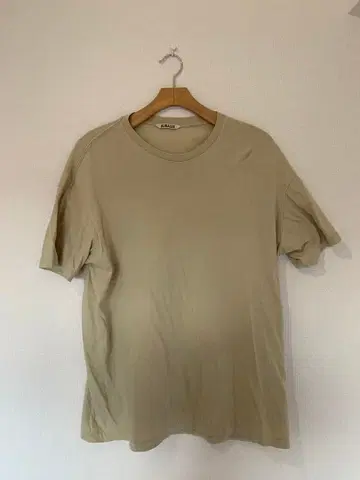 [ AURALEE ] 베이지 크루넥 T셔츠