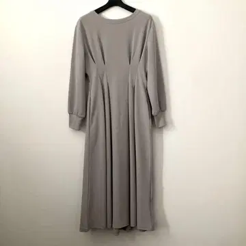 그레이 긴팔 A라인 원피스
