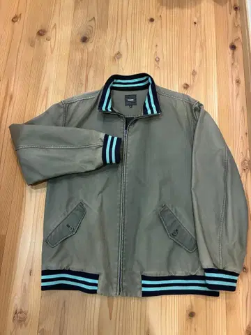 빔즈 M 베이지 스트라이프 리브 자켓