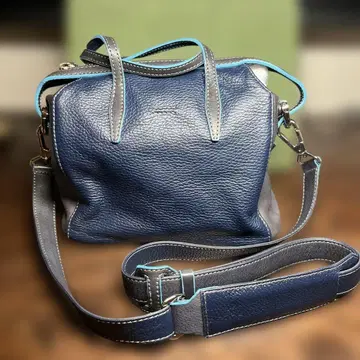 HMAEN 네이비와 그레이 가죽 숄더백