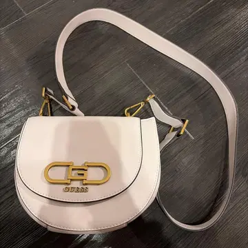 GUESS 화이트 숄더백