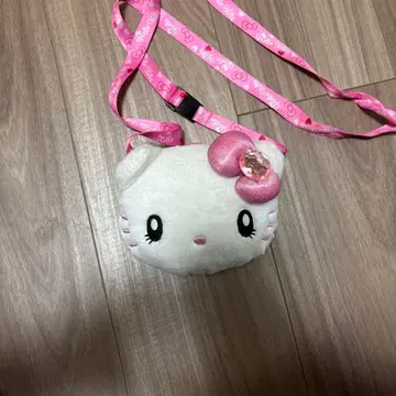 헬로키티 봉제 인형형 백