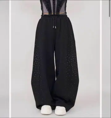 Darich 샤이니 배럴 스웨트 팬츠 블랙