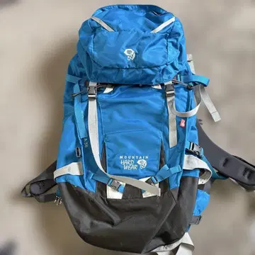 새상품급! MOUNTAIN HARDWEAR 35 백팩