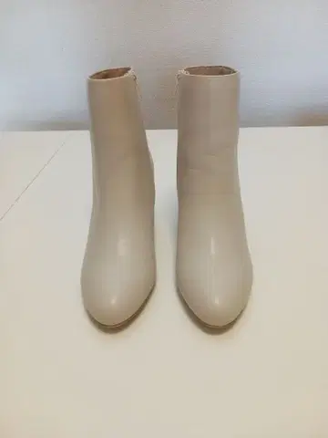 다이애나 숏 부츠 (24cm) 새상품