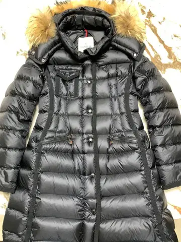 [ MONCLER ] 퍼 포함 롱 다운 자켓 블랙