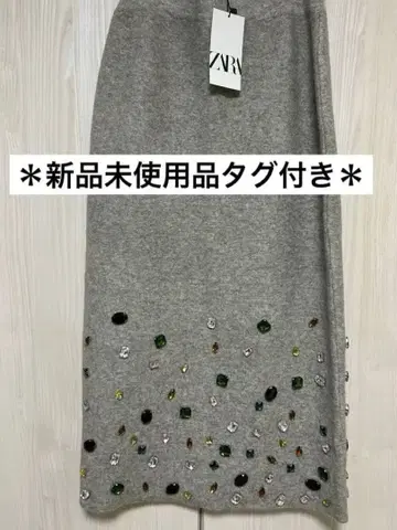새상품 미사용품 택 포함*ZARA 큐빅 니트 스커트 그레이 울