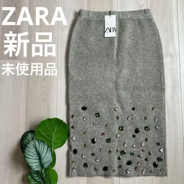 새상품 미사용품 택 포함*ZARA 큐빅 니트 스커트 그레이 울