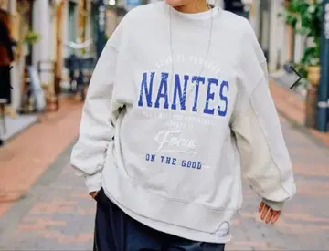 니코앤드 [be with M] 미사요 입체 로고 풀오버