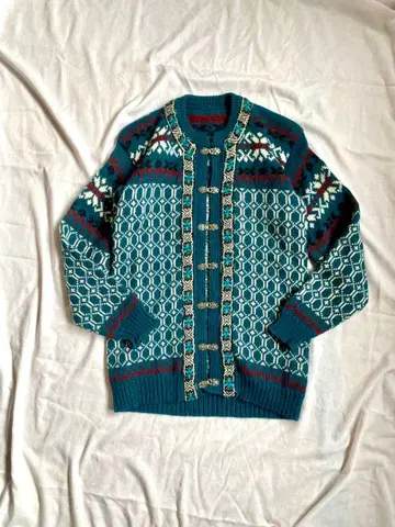 노르딕 니트 가디건 티롤리안 메탈 후크 스웨터 북유럽