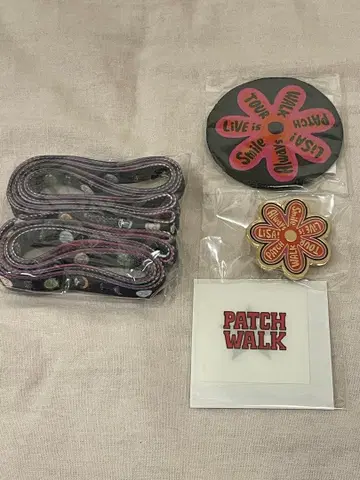 LiSA 패치워크 칵테일 파티 가챠 신발끈 핀즈 와펜