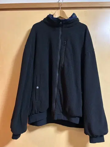 BEAMS 플리스 자켓 후드 부착 블랙 네이비