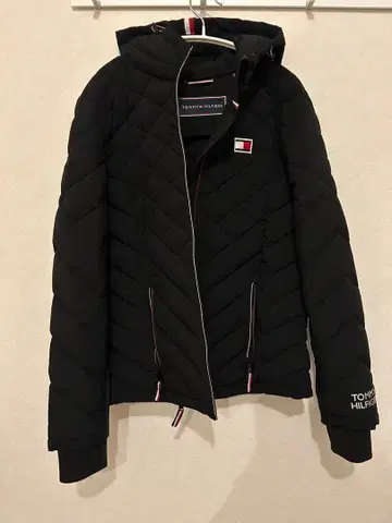 타미힐피거 블랙 다운 자켓