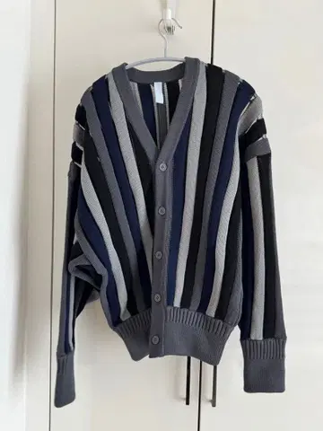 CFCL 스트라이프 디자인 오버 사이즈 가디건