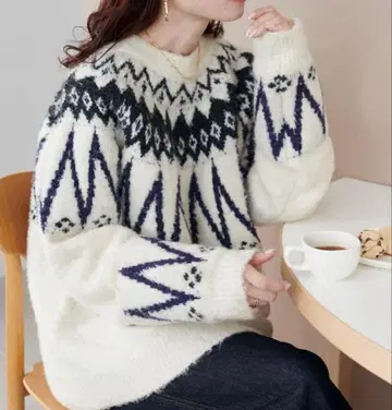 부클레 퀼심 패턴 니트 풀오버 Discord 니트 노르딕 무늬