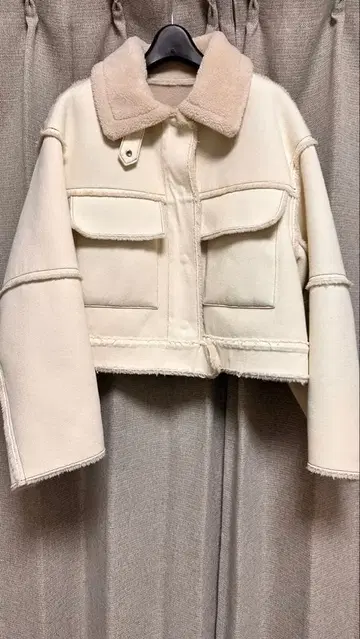 MIREI KIRITANI x AMERI SISTER BOA JACKET