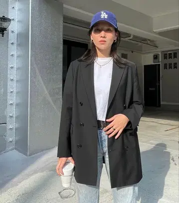 H BEAUTY&YOUTH 블랙 테일러드 자켓