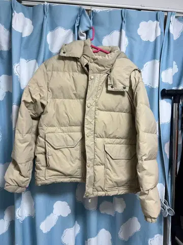 베이지 다운 자켓 L 사이즈