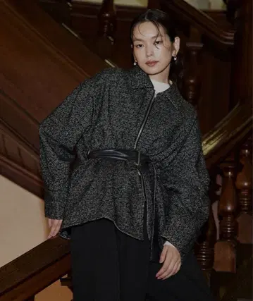 [ 미사용 새상품 ] hellam 벨트 포함 트위드 페플럼 자켓 그레이