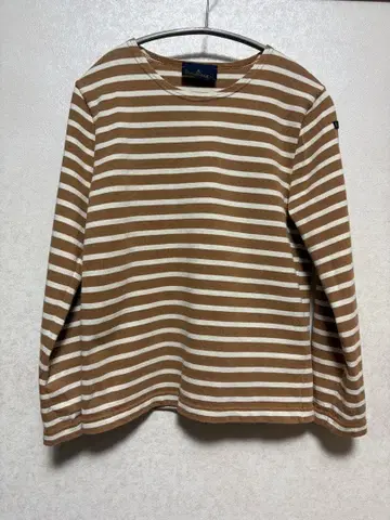 르 미노르 브라운 화이트 스트라이프 긴팔 티셔츠