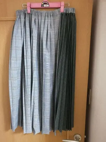 아즈노우아즈오오라카 롱 플리츠 스커트