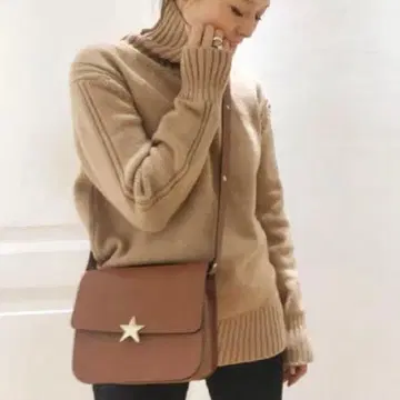 [새상품급] &DAUGHTER 터틀넥 니트 두지엠 클라세 구매