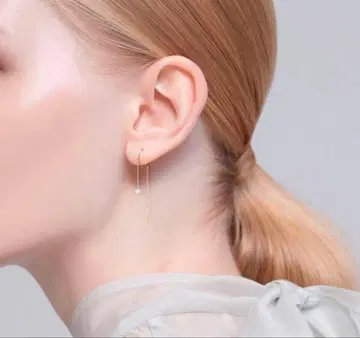 아커 스윙 다이아 귀걸이