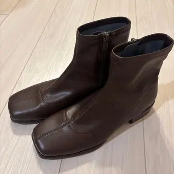 GU 울트라 스트레치 로우힐 부츠 L 사이즈