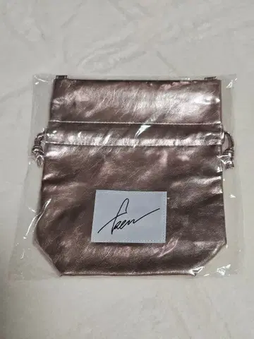 마츠다이라 켄 사인 포함 메탈릭 핑크 파우치 마츠켄