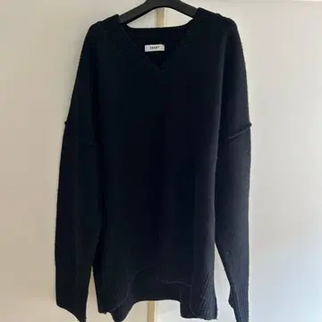 haunt 오버 사이즈 울 니트 블랙 v넥