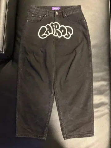 LABROS 블랙 데님 팬츠