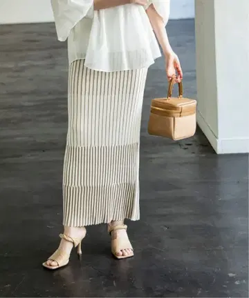 Noble 노블 랜덤 바이컬러 리브 니트 스커트