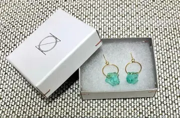 ON glass jewelry 오모리 모토키 착용 디자인