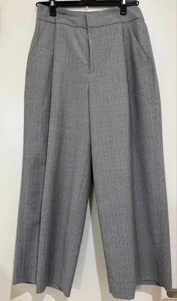 SACRA 턱 와이드 팬츠 36 사이즈