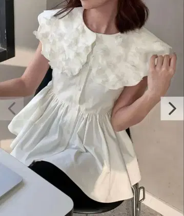 BIRTHDAY BASH 플라워 프릴 페플럼 상의