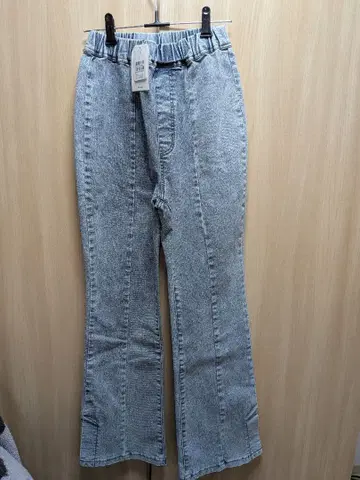 w closet 블리치 컬러 데님