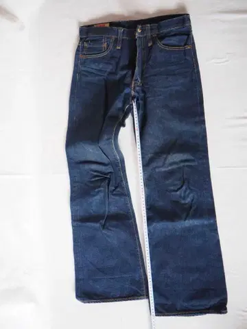 다크 네이비 스트레이트 데님 팬츠