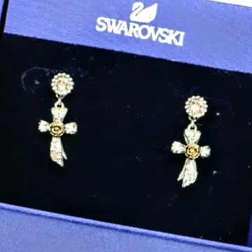 SWAROVSKI R&J Bow 로미오와 줄리엣 귀걸이