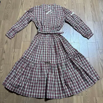 체크 무늬 롱 원피스 핑크하우스 보정 있음