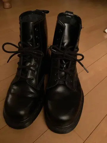 닥터마틴 가죽 부츠 하이컷 블랙